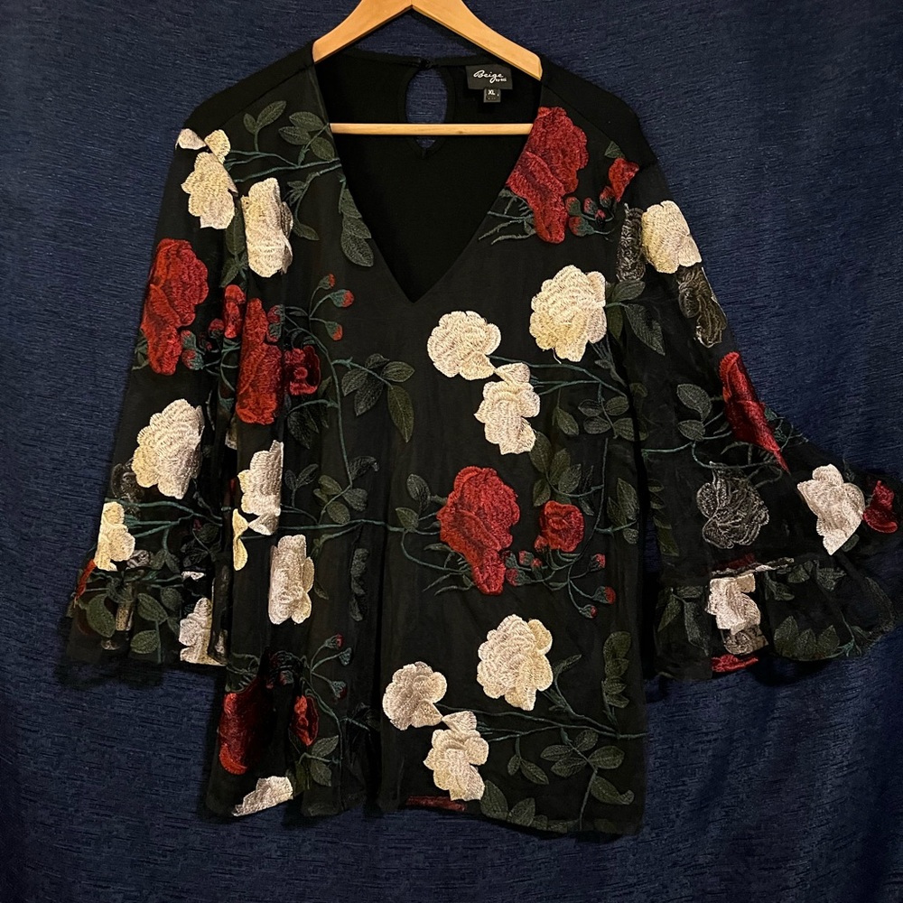 Floral Embroidered Women’s Blouse